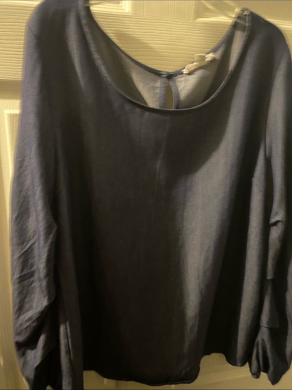 Women’s Navy Long-Sleeve Blouse - Classic Scoop Neck